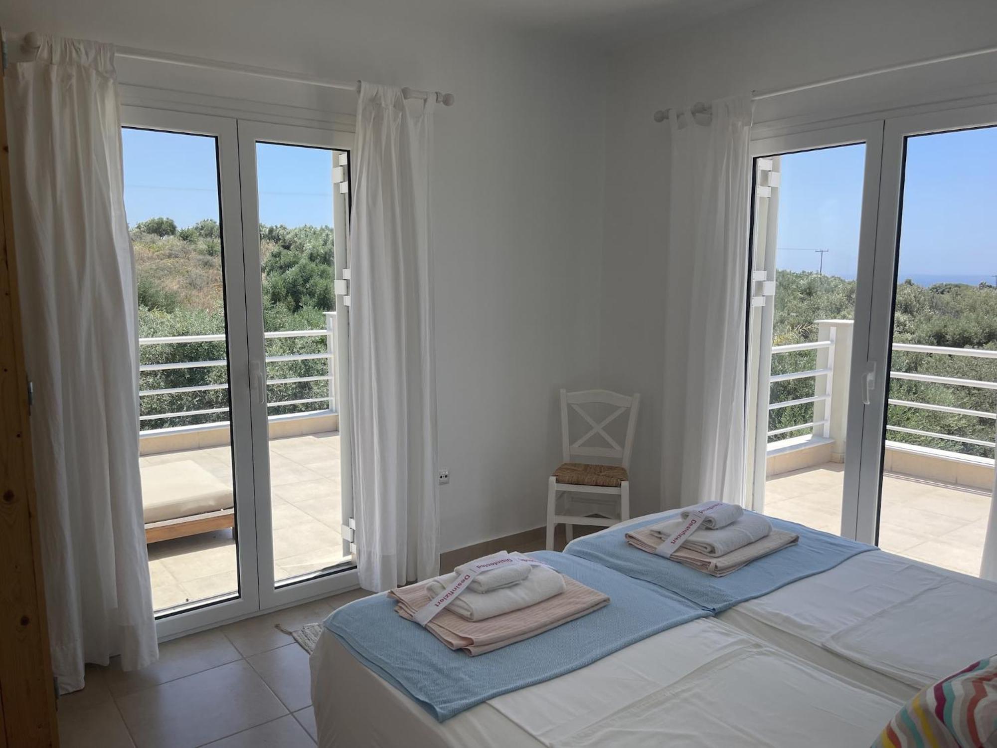 Luxurious Villa In Peloponnese With Swimming Pool Kamária Exteriör bild