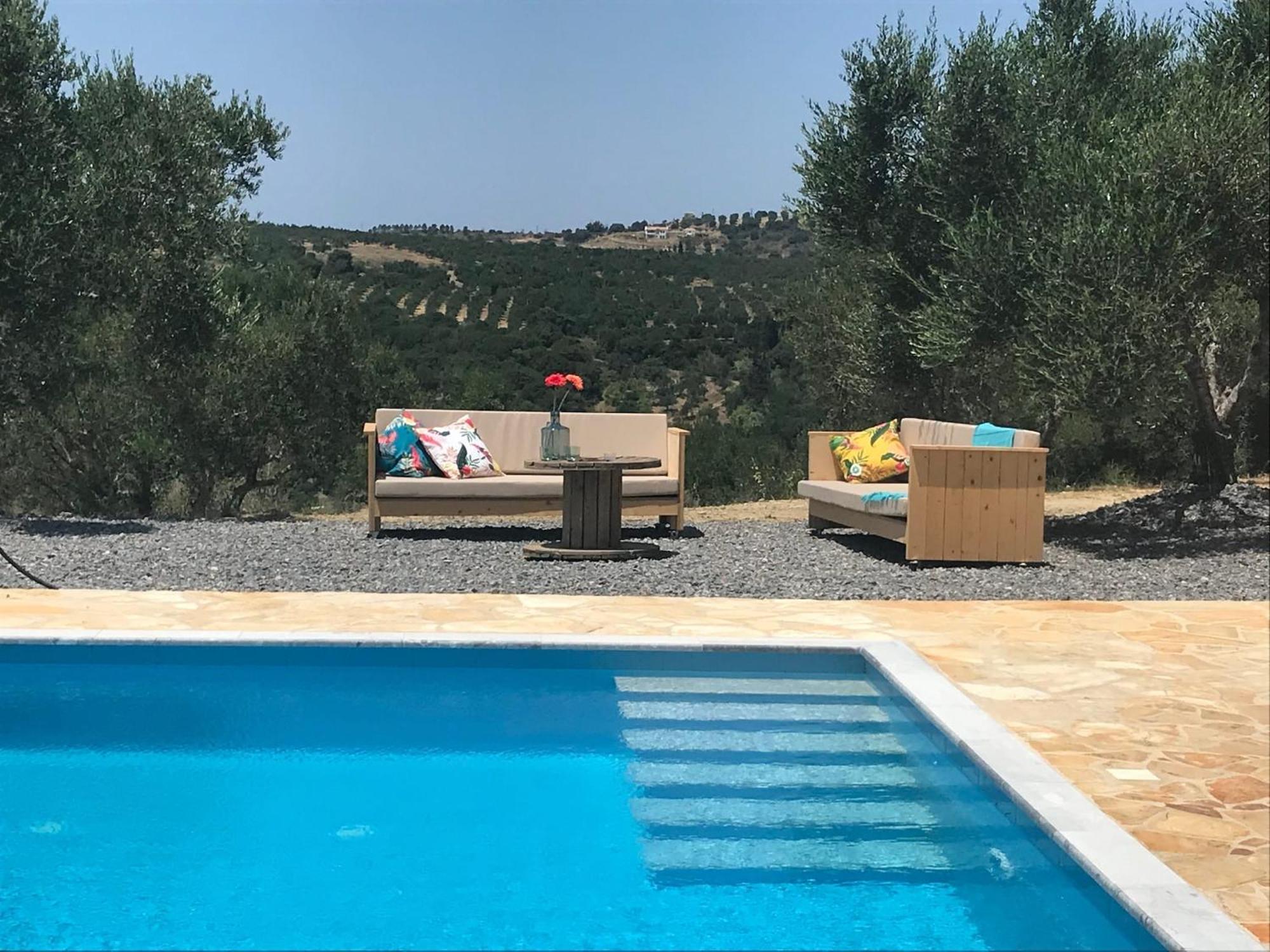 Luxurious Villa In Peloponnese With Swimming Pool Kamária Exteriör bild