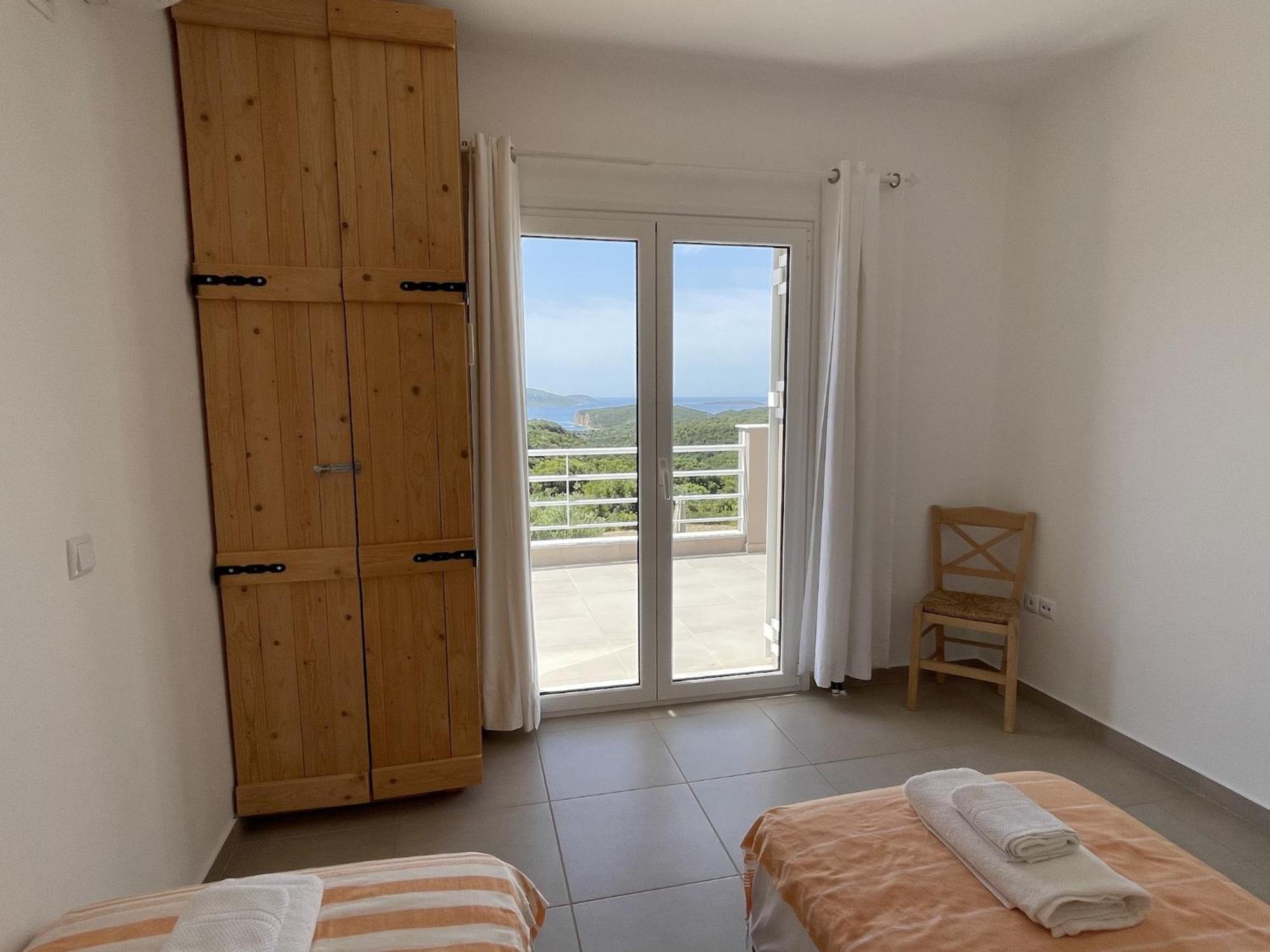 Luxurious Villa In Peloponnese With Swimming Pool Kamária Exteriör bild