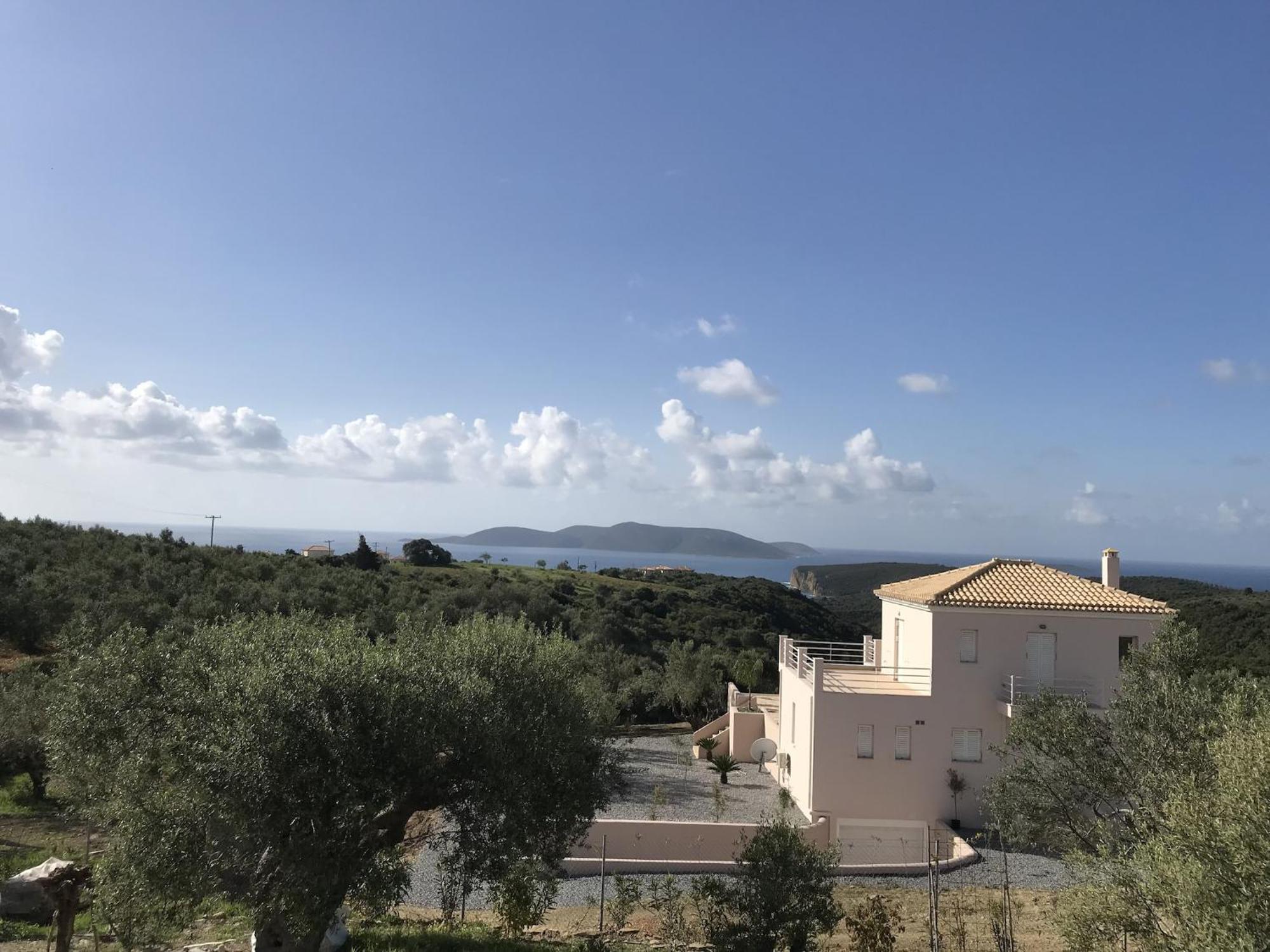 Luxurious Villa In Peloponnese With Swimming Pool Kamária Exteriör bild